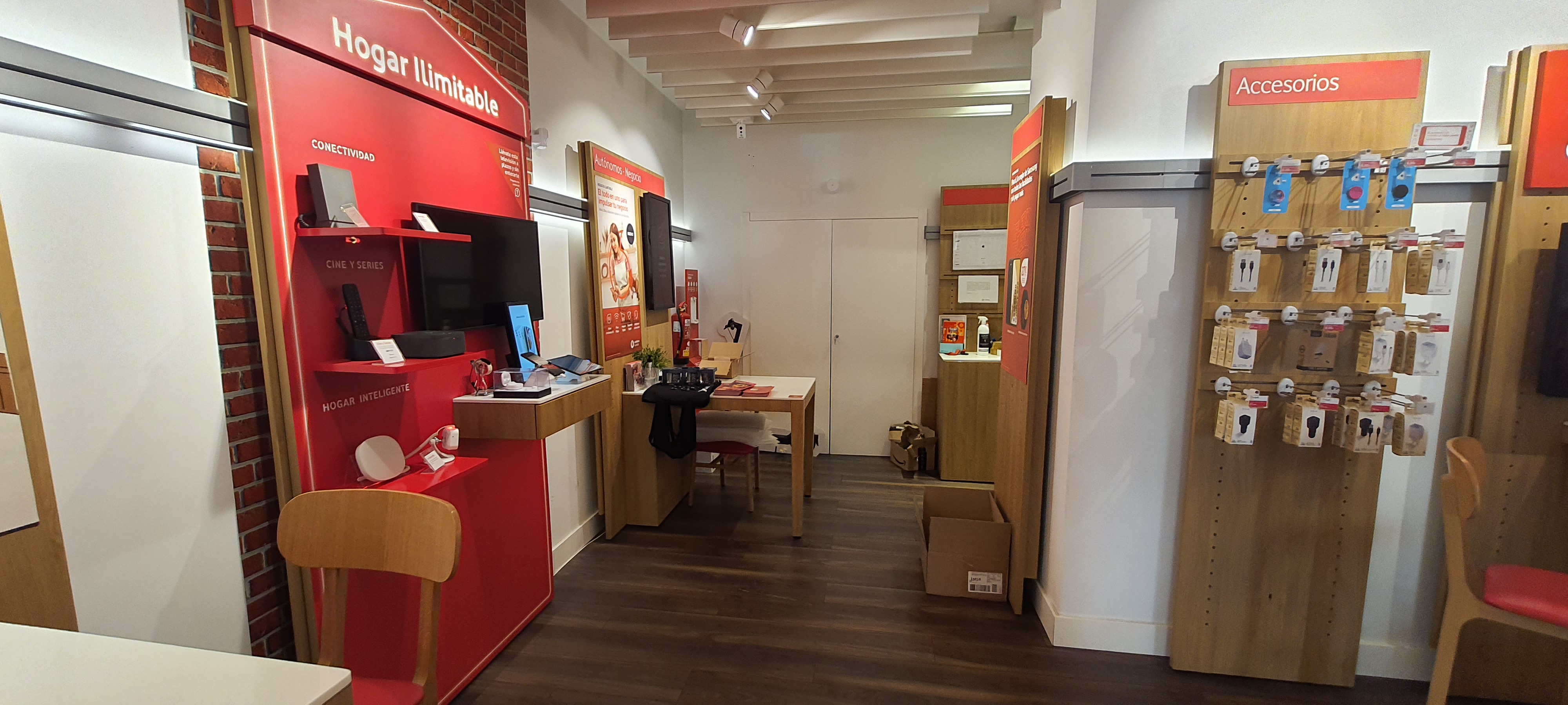 Vodafone Cordoba - Avda. Barcelona foto